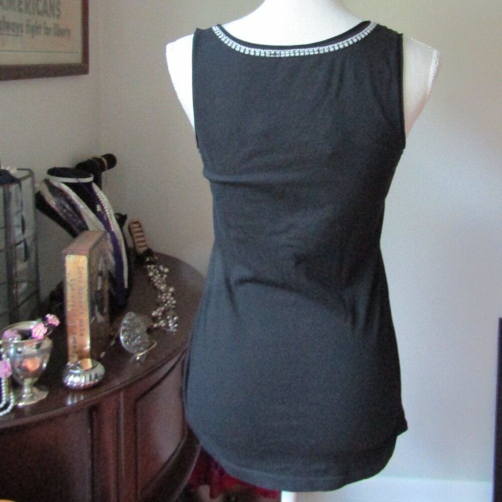 Johnny Was Anaya Embroidered Front Tee - Picture 3 of 7